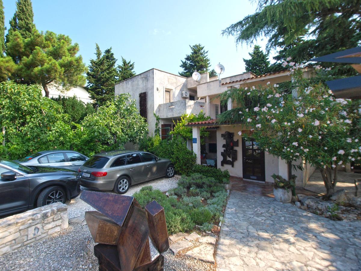 Apartments Nenad 1720 Premantura Esterno foto