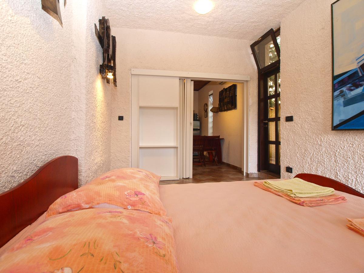 Apartments Nenad 1720 Premantura Esterno foto