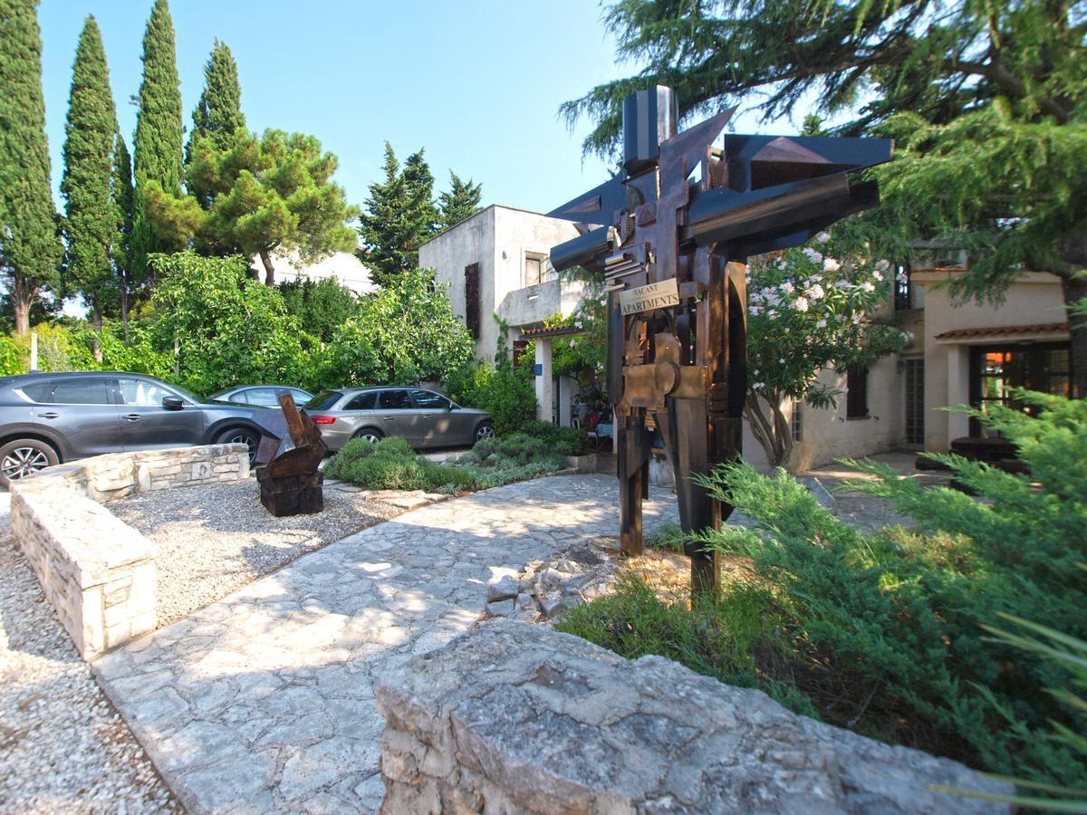 Apartments Nenad 1720 Premantura Esterno foto