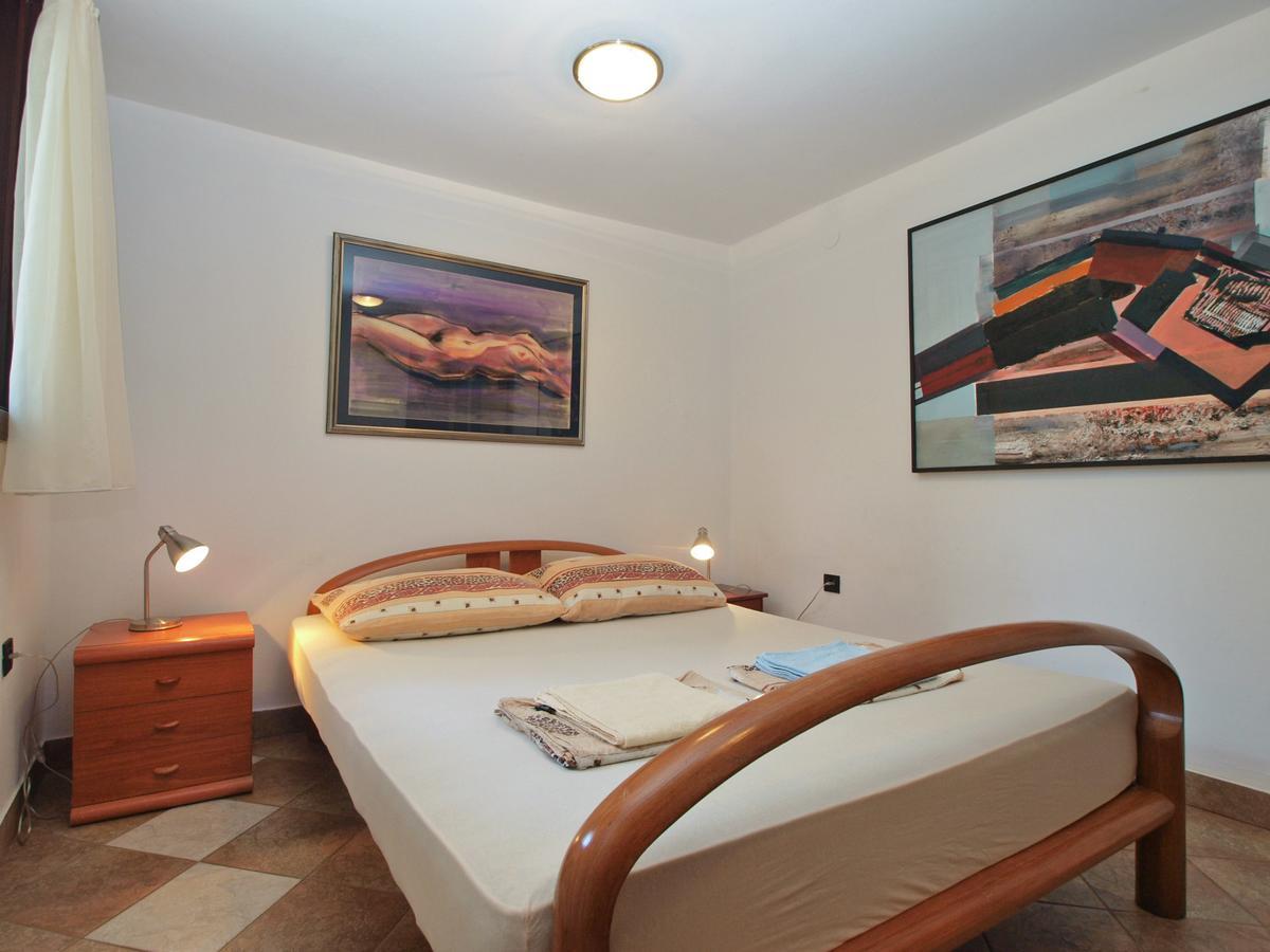 Apartments Nenad 1720 Premantura Esterno foto